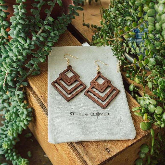 Emerson Geometric Wooden Earrings | Brown