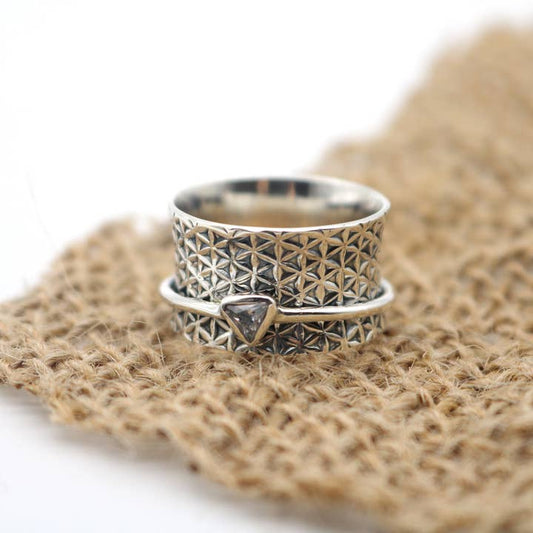 Geometric Trillian Sterling Silver Meditation Spinner Ring US81