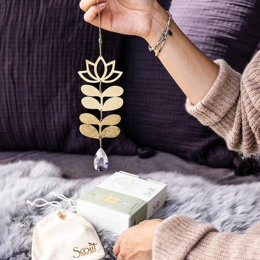 SUNCATCHER - LOTUS/ AFRICAN TURQUOISE