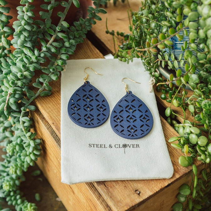 Dimsdale Retro Drop Wooden Earring | Navy